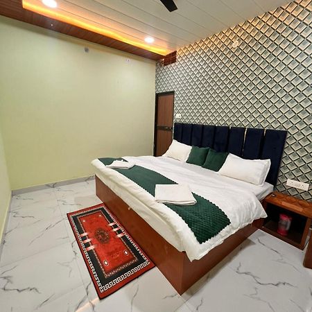 Gulab Residency Hotel Varanasi Exterior photo